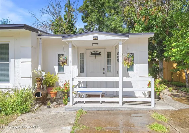 Photo 3 of Single family home for sale at 1009 Greenwood Wy, Cocoa, FL 32922 | MLS# 1086037 | Listing updated on 2026-08-27