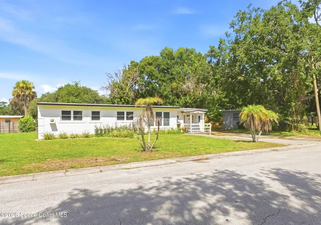 Photo 4 of Single family home for sale at 1009 Greenwood Wy, Cocoa, FL 32922 | MLS# 1086037 | Listing updated on 2026-08-27