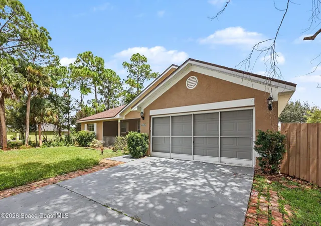 Photo 3 of Single family home for sale at 2435 Palisades Dr Se, Palm Bay, FL 32909 | MLS# 1086070 | Listing updated on 2026-09-11