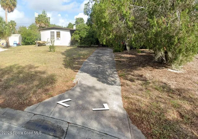 Photo 1 of Sale Pending at 29 W Azalea Cir, Rockledge, FL 32955 | MLS# 1086134 | Listing updated on 2026-09-01
