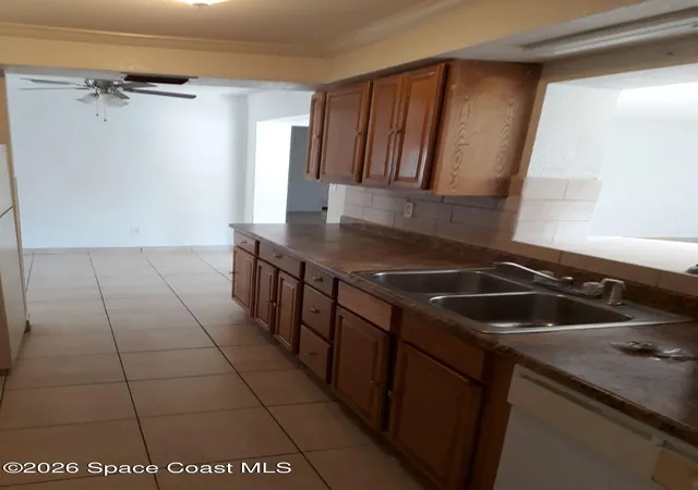 Photo 2 of Multi family home for sale at 505 Palm Ave Ave, Fort Pierce, FL 34982 | MLS# 1086139 | Listing updated on 2026-08-28