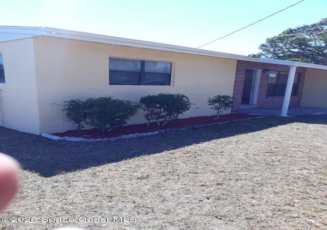 Photo 3 of House for sale at 505 Palm Ave Ave, Fort Pierce, FL 34982 | MLS# 1086139 | Listing updated on 2026-08-28