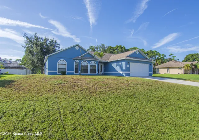 Photo 3 of Single family home for sale at 334 Joy Haven Dr, Sebastian, FL 32958 | MLS# 1086197 | Listing updated on 2026-09-11