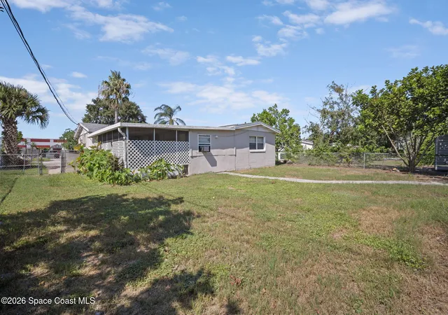 Photo 3 of Single family home for sale at 209 Prince Ave, Melbourne, FL 32901 | MLS# 1086282 | Listing updated on 2026-10-06