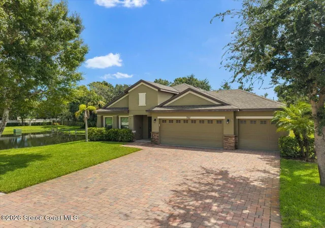 Photo 1 of Single family home for sale at 760 22nd Ave, Vero Beach, FL 32962 | MLS# 1086230 | Listing updated on 2026-08-29