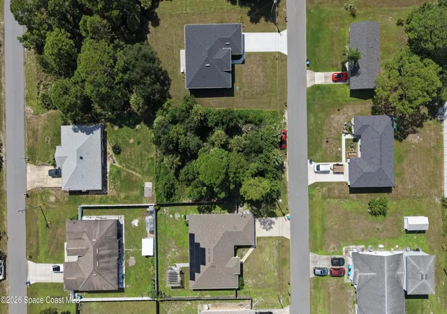 Photo 2 of Sale Pending at 582 Poplar St Se, Palm Bay, FL 32909 | MLS# 1086398 | Listing updated on 2026-09-07