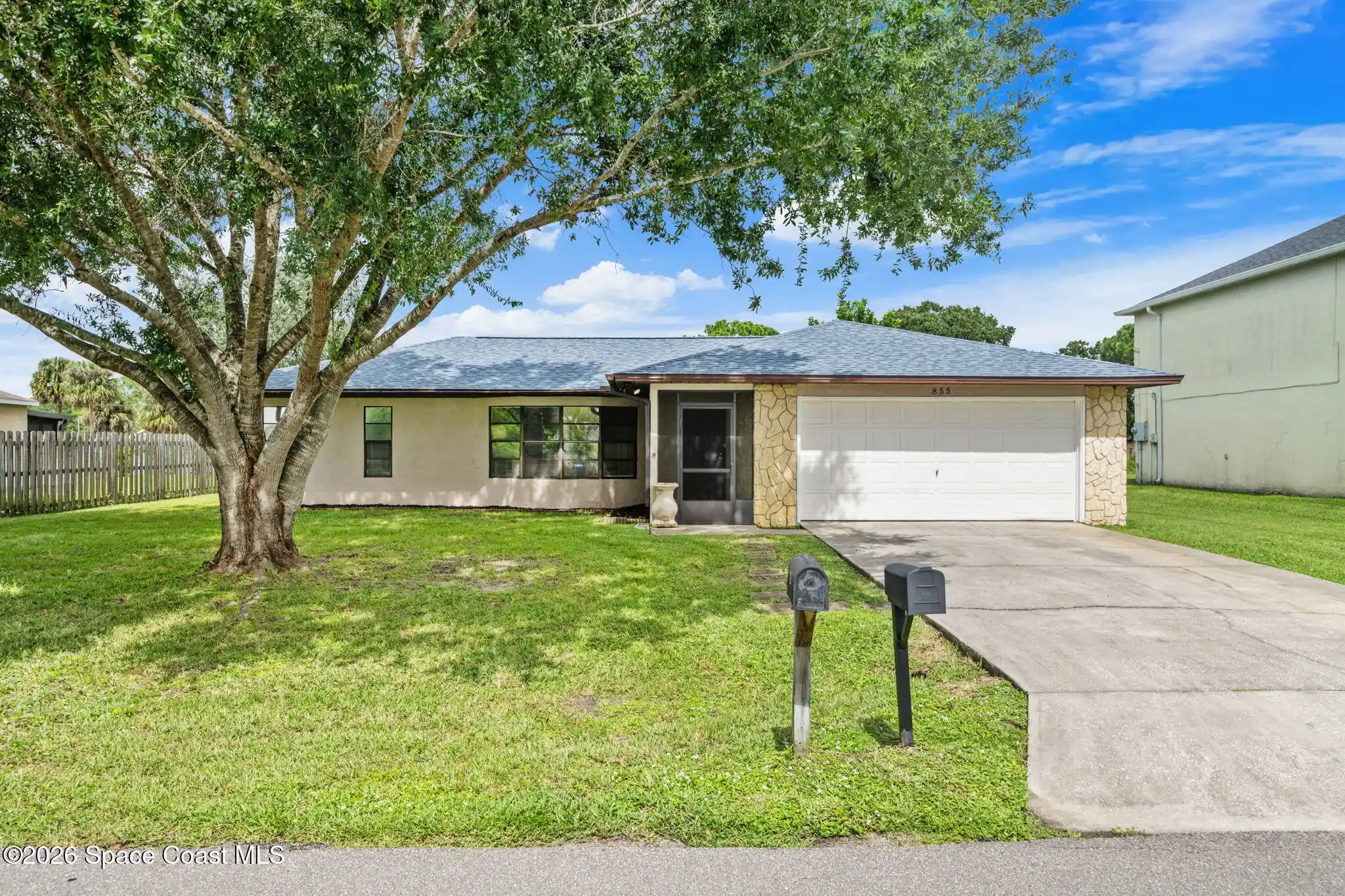Single family home for sale at 855 Altamira St NW, Palm Bay, FL 32907 | MLS# 1089745