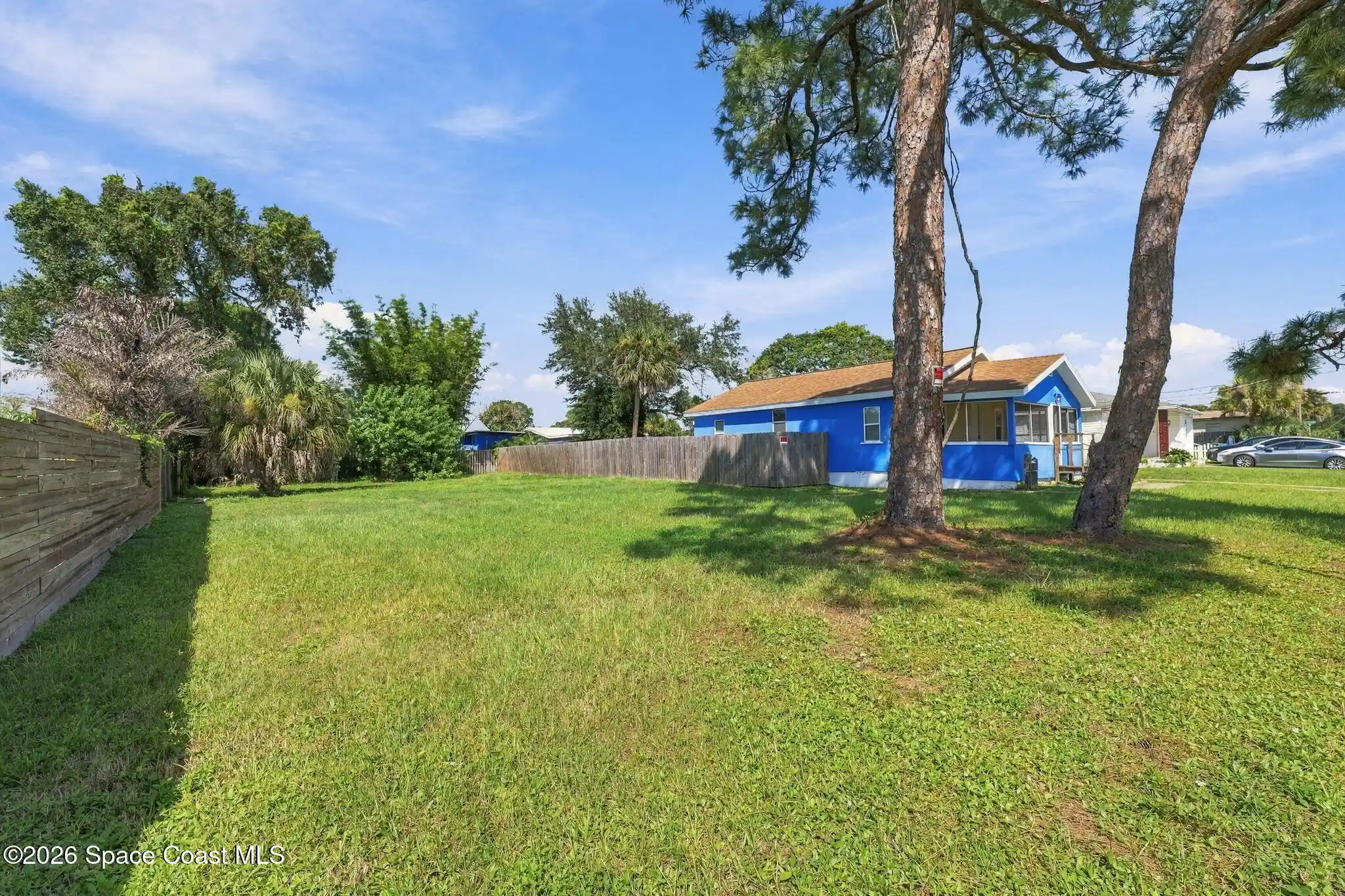 Photo 1 of Single family home for sale at 218 E Fee Ave, Melbourne, FL 32901 | MLS# 1088734 | Listing updated on 2026-09-30