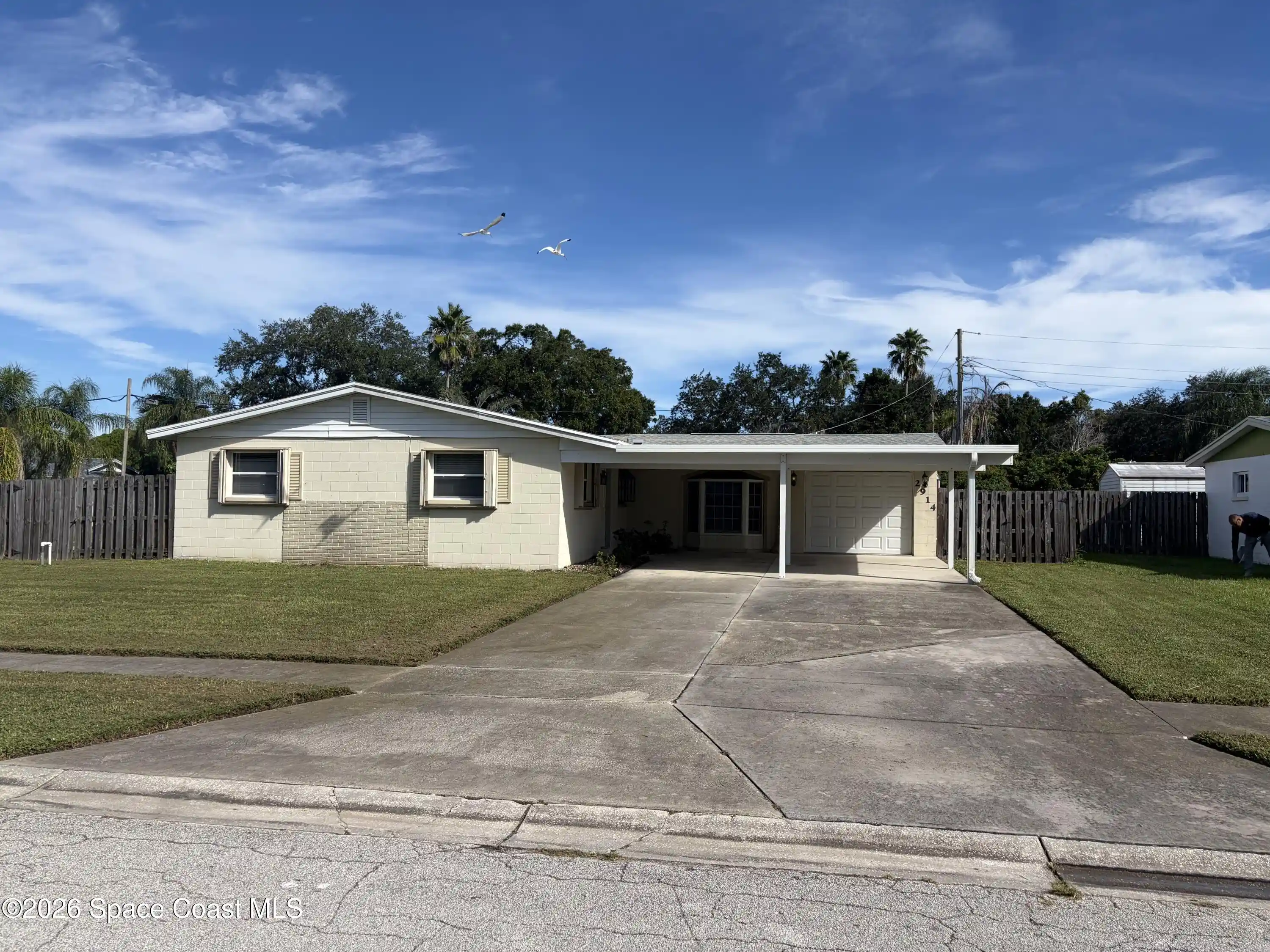 Photo 1 of Sale Pending at 2914 Notre Dame Ave, Melbourne, FL 32935 | MLS# 1088731 | Listing updated on 2026-10-11