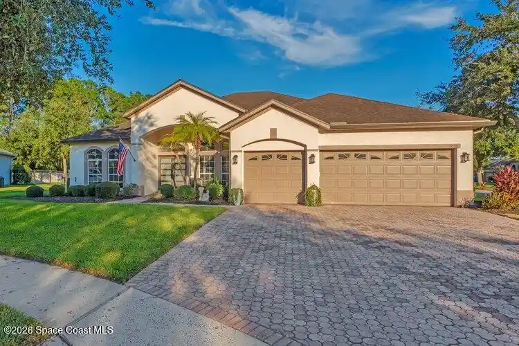 Photo 1 of Sale Pending at 5033 Coveview Ct, Saint Cloud, FL 34771 | MLS# 1089628 | Listing updated on 2026-10-10