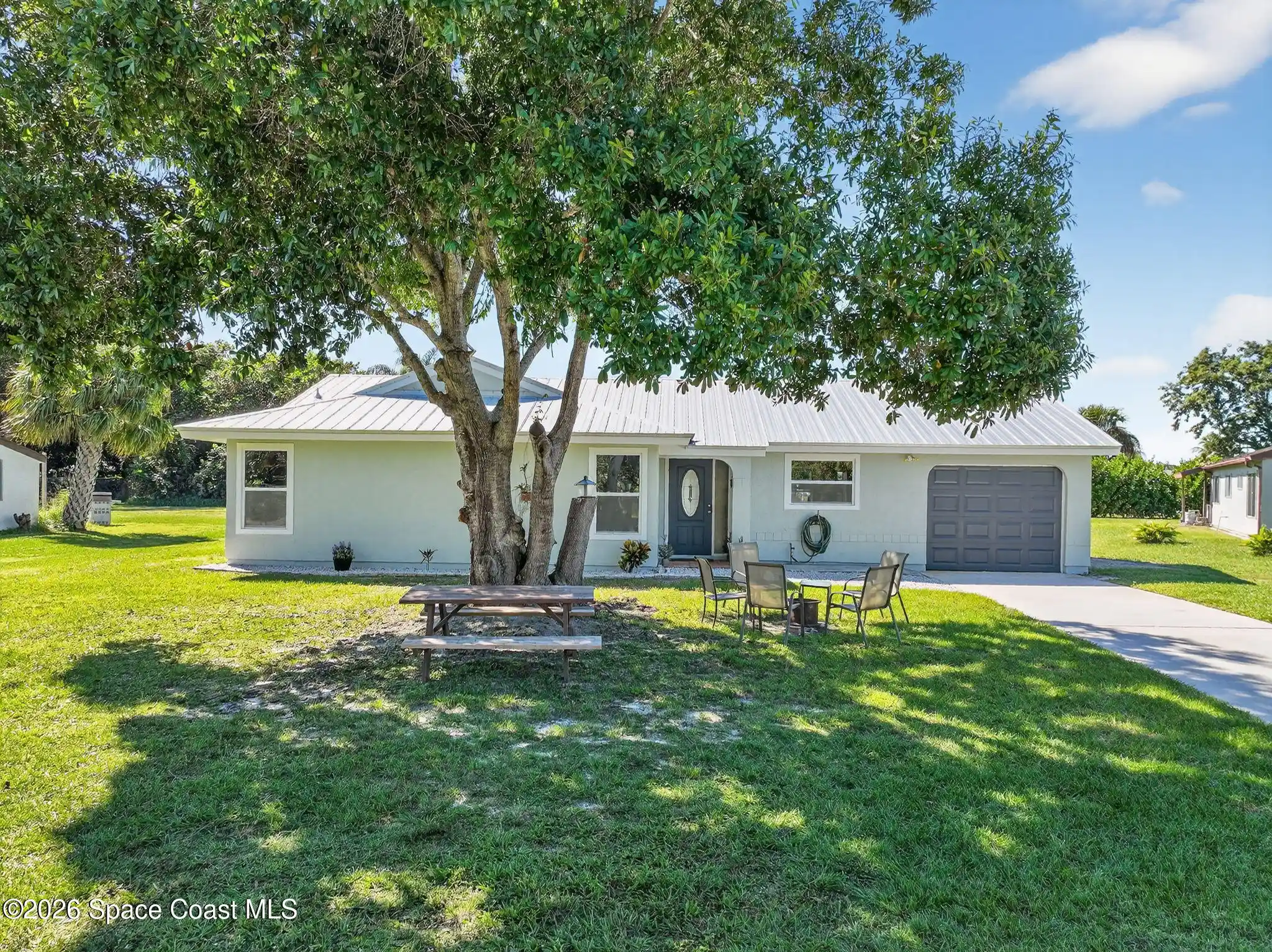 Photo 1 of Single family home for sale at 1610 Se Burning Ln, Port Saint Lucie, FL 34952 | MLS# 1089570 | Listing updated on 2026-10-09