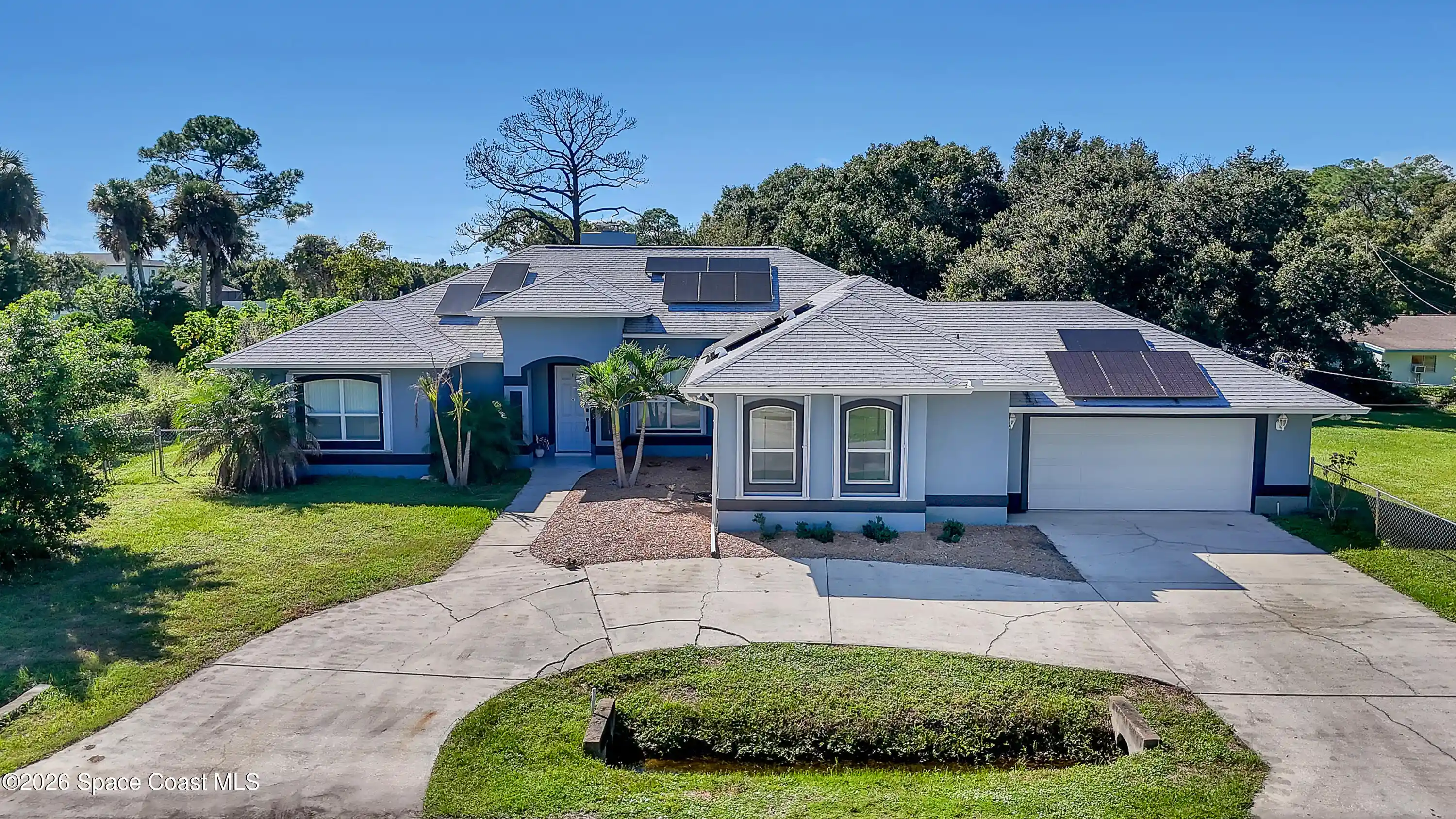 Photo 1 of Single family home for sale at 725 Tennessee St, Melbourne, FL 32904 | MLS# 1090016 | Listing updated on 2026-10-15