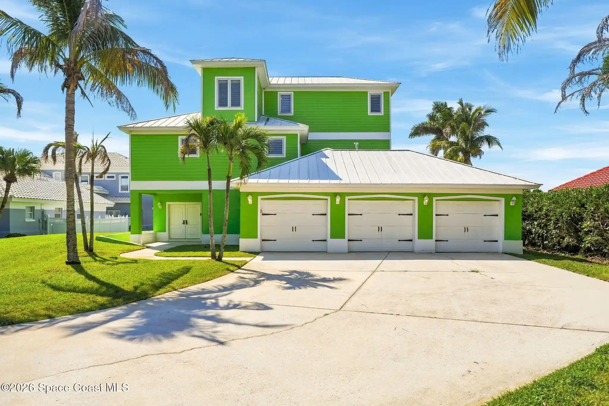 Photo 1 of Single family home for sale at 168 Bayshore Dr, Melbourne Beach, FL 32951 | MLS# 1089969 | Listing updated on 2026-10-21