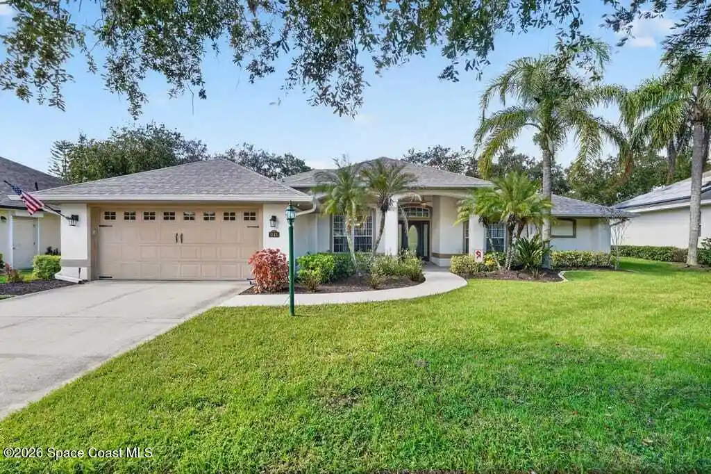 Single family home for sale at 941 SE Gardenbrook Ct, Palm Bay, FL 32909 | MLS# 1090406