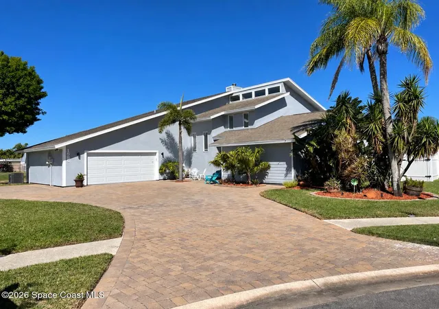 Single family home for sale at 1585 Sykes Crk Dr, Merritt Island, FL 32953 | MLS# 1090670