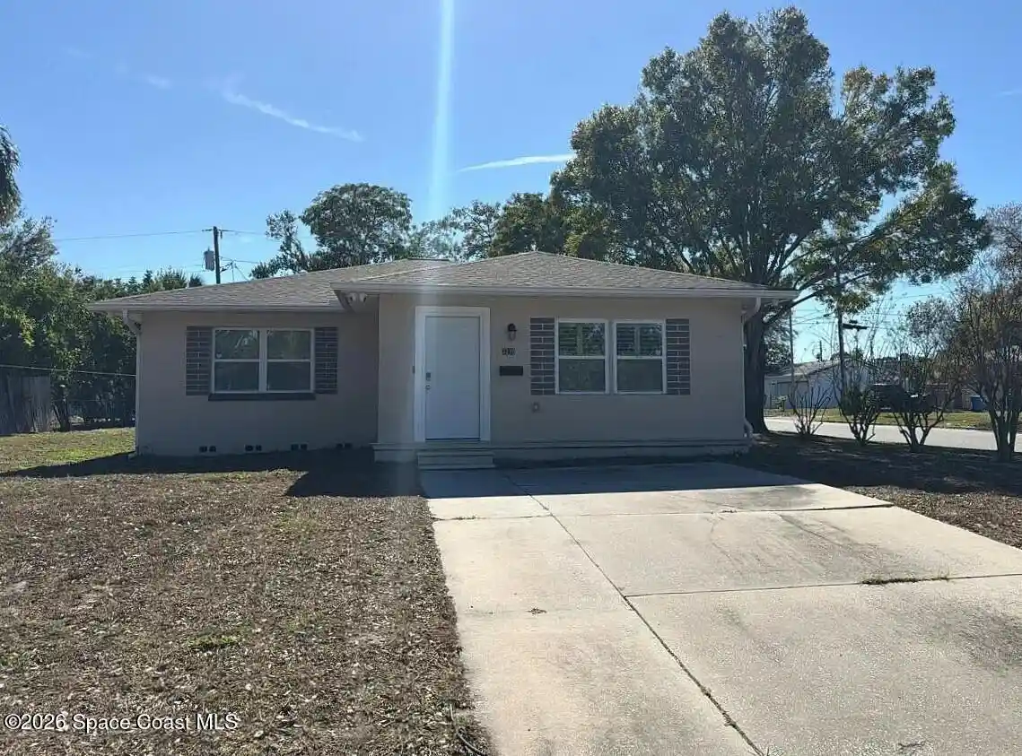 Photo 1 of Single family home for sale at 3270 35th Avenue N, Saint Petersburg, FL 33713 | MLS# 1090465 | Listing updated on 2026-10-22