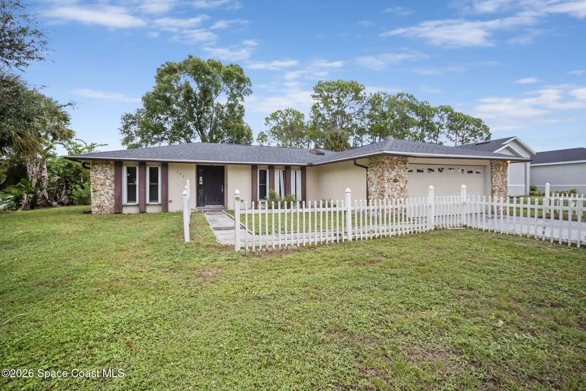Photo 1 of Single family home for sale at 999 Pyracantha St Nw, Palm Bay, FL 32907 | MLS# 1091213 | Listing updated on 2026-10-30
