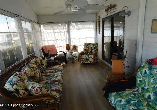 Photo 3 of Manufactured home for sale at 809 Tamarind Cir, Sebastian, FL 32976 | MLS# 1091210 | Listing updated on 2026-10-30
