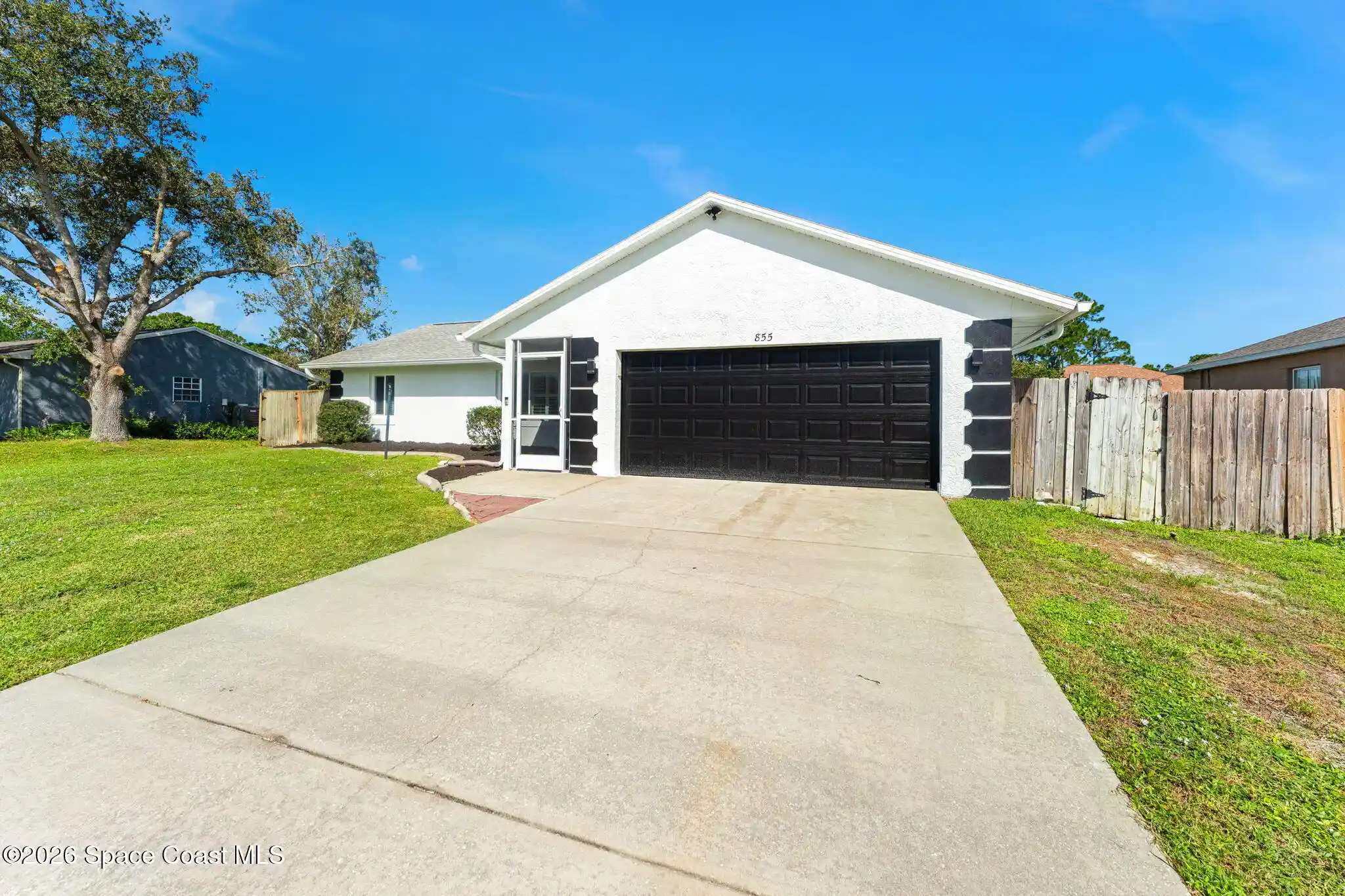 Single family home for sale at 855 Americana Blvd NW, Palm Bay, FL 32907 | MLS# 1091248