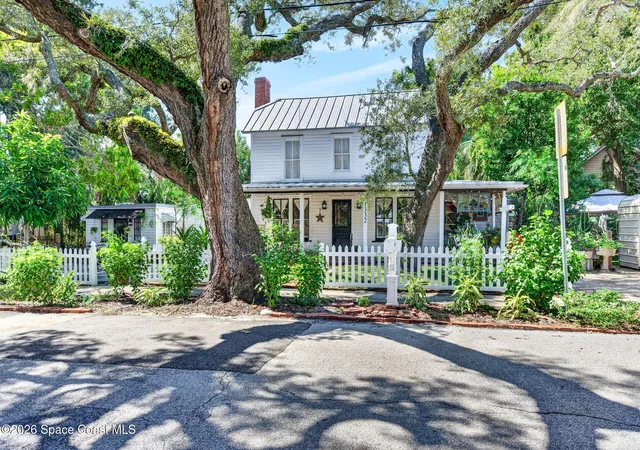 Single family home for sale at 1332 Highland Ave, Melbourne, FL 32935 | MLS# 1091192