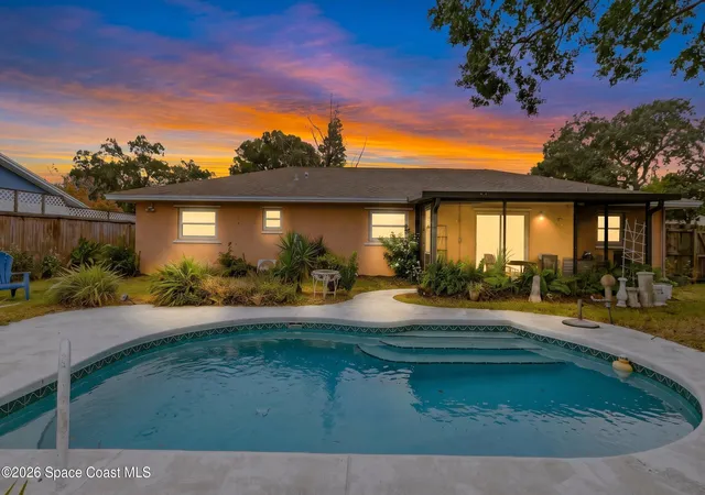 Single family home for sale at 1380 Croftwood Dr, Melbourne, FL 32935 | MLS# 1091208