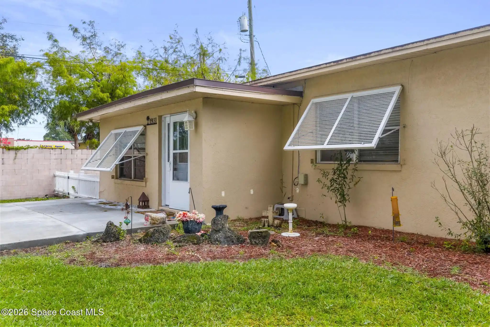 Photo 1 of Single family home for sale at 1931 Alma Dr, Melbourne, FL 32904 | MLS# 1091242 | Listing updated on 2026-10-30