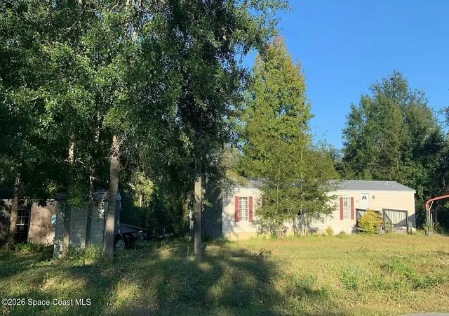 Photo 2 of Manufactured home for sale at 9140 Crook Holw Rd, Panama City, FL 32404 | MLS# 1091219 | Listing updated on 2026-10-30