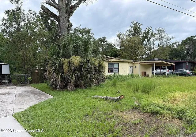 Photo 2 of Single family home for sale at 6852 Mother Goose Rd, Jacksonville, FL 32210 | MLS# 1091220 | Listing updated on 2026-10-30
