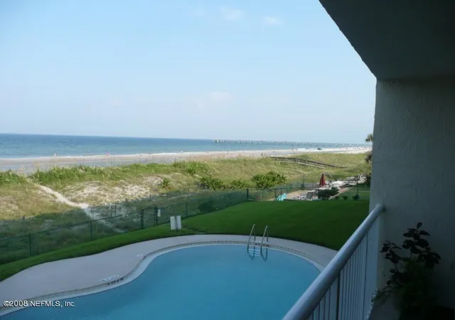 Condominium at 10 N 11Th Ave #205, Jacksonville Beach, FL 32250 | MLS# 496715 |  | Sold on 2011-04-15