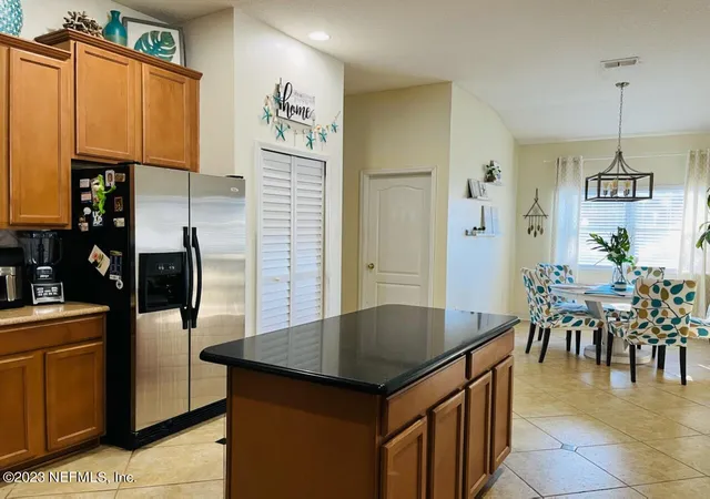 5th image of 3139 Wandering Oaks Dr, Orange Park, FL 32065 | MLS# 1222112