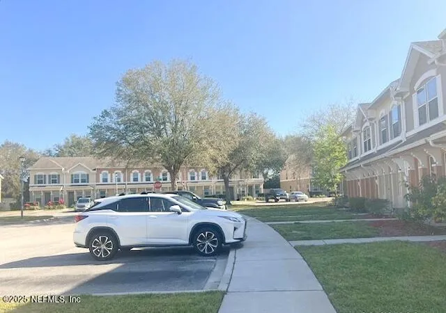 Photo 4 of Townhouse for sale at 13038 Sunset Lake Dr, Jacksonville, FL 32258 | MLS# 2013755 | Listing updated on 2026-09-10