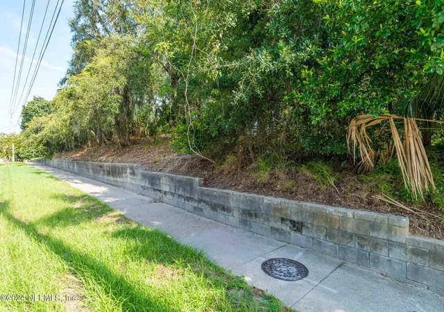 Photo 2 of Land for sale at 0 Atlantic Ave, Fernandina Beach, FL 32034 | MLS# 2043734 | Listing updated on 2026-02-16