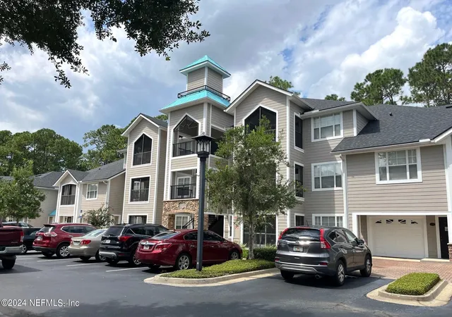 3rd image of 320 Ryder Cup Cir, St. Augustine, FL 32092