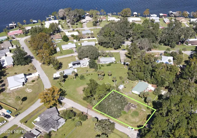 Photo 1 of Land for sale at 124 Bellray Dr, Satsuma, FL 32189 | MLS# 2052579 | Listing updated on 2026-07-31