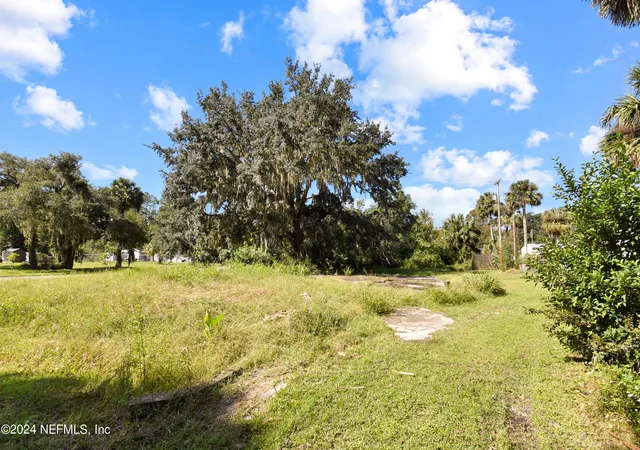 Photo 3 of Land for sale at 124 Bellray Dr, Satsuma, FL 32189 | MLS# 2052579 | Listing updated on 2026-07-31