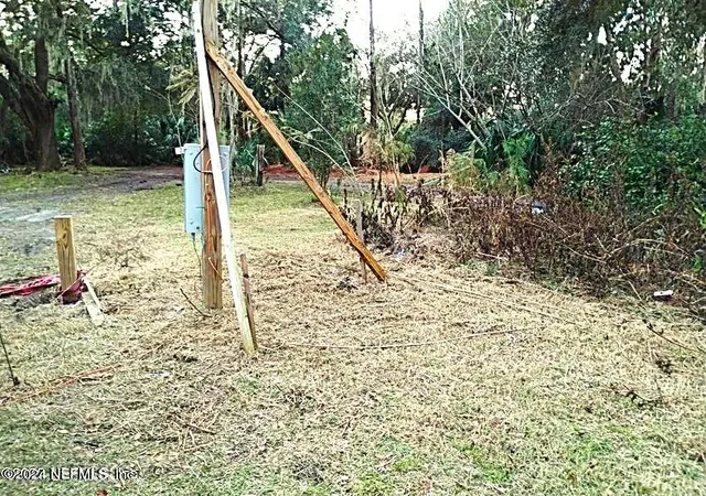 Photo 1 of Land for sale at 104 Riverside Ln, Palatka, FL 32177 | MLS# 2054544 | Listing updated on 2026-08-25