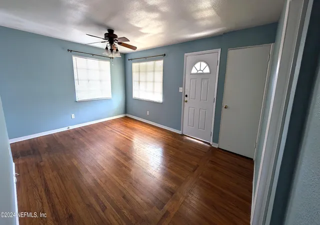 Photo 3 of Single Family Residence at 1037 26Th Ave N, Saint Petersburg, FL 33704 | MLS# 2057050 |  | Sold on 2024-12-03