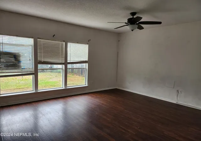 Photo 3 of Single family home for sale at 9194 Prosperity Lake Dr, Jacksonville, FL 32244 | MLS# 2057265 | Listing updated on 2026-03-27