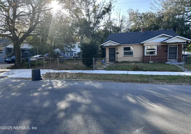 2nd image of 2622 Market St, Jacksonville, FL 32206 | MLS# 2061102