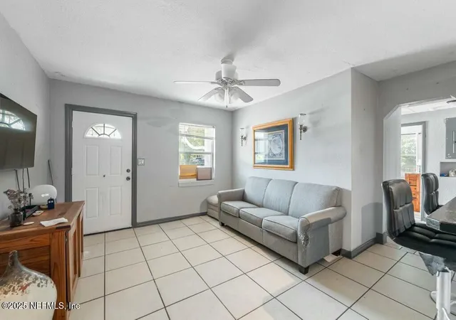 5th image of 5839 110Th St, Jacksonville, FL 32244 | MLS# 2067741