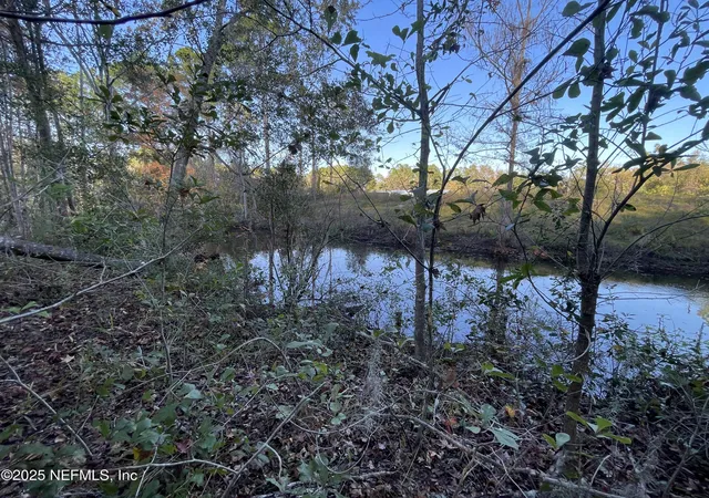 Photo 3 of Land for sale at 248 Tarpon Blvd, Palatka, FL 32177 | MLS# 2076492 | Listing updated on 2026-06-24