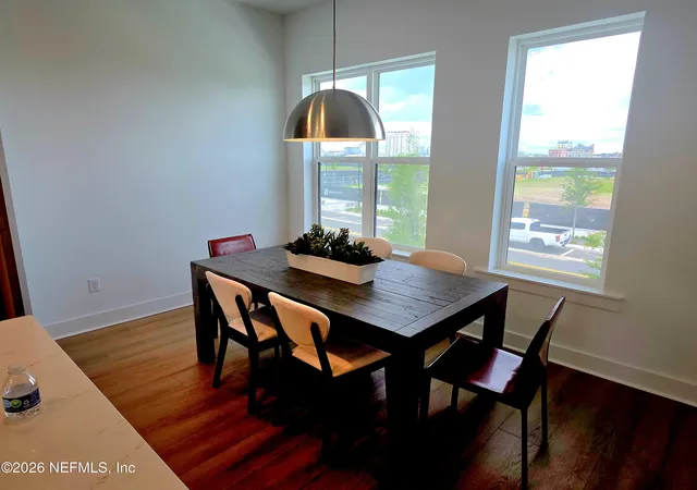 Photo 3 of Sale Pending at 1924 Prudential Dr, Jacksonville, FL 32207 | MLS# 2078593 | Listing updated on 2026-06-13
