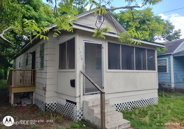 4th image of 1339 Mount Herman St, Jacksonville, FL 32209 | MLS# 2079375