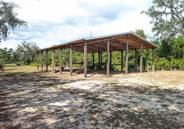 4th image of 211 Ida Blvd, Interlachen, FL 32148 | MLS# 2081886