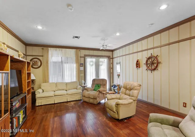 5th image of 335 S Carolina St, Hawthorne, FL 32640 | MLS# 2084648