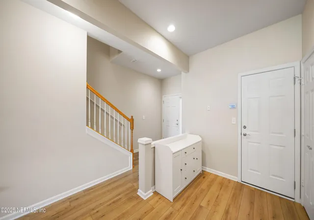Photo 4 of Townhouse for sale at 6935 Woody Vine Dr, Jacksonville, FL 32258 | MLS# 2086447 | Listing updated on 2026-07-31