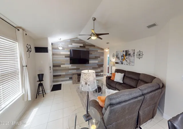 3rd image of 510 Meldrum Ln, Orange Park, FL 32065 | MLS# 2090739