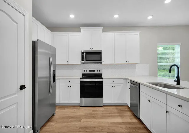 Photo 2 of Single family home for sale at 6975 Canoe Birch Rd, Jacksonville, FL 32219 | MLS# 2088626 | Listing updated on 2026-10-02