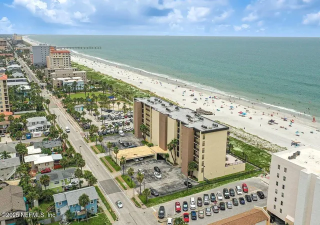 22nd image of 601 1st St #4H, Jacksonville Beach, FL 32250 | MLS# 2090334