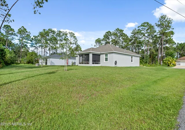Photo 3 of Single family home for sale at 5 Bud Hollow Dr, Palm Coast, FL 32137 | MLS# 2097194 | Listing updated on 2026-04-30
